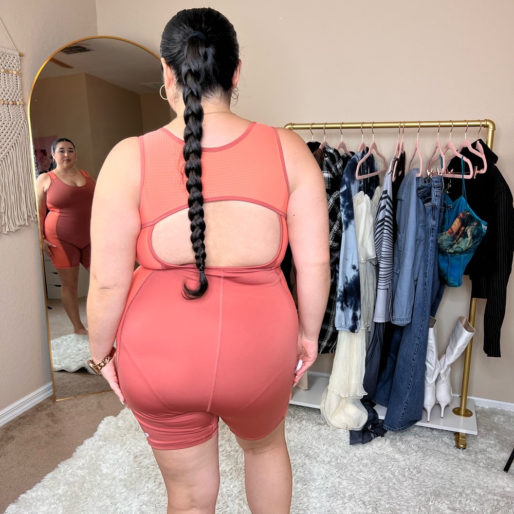 Fabletics jumpsuit - Picture 4 of 5